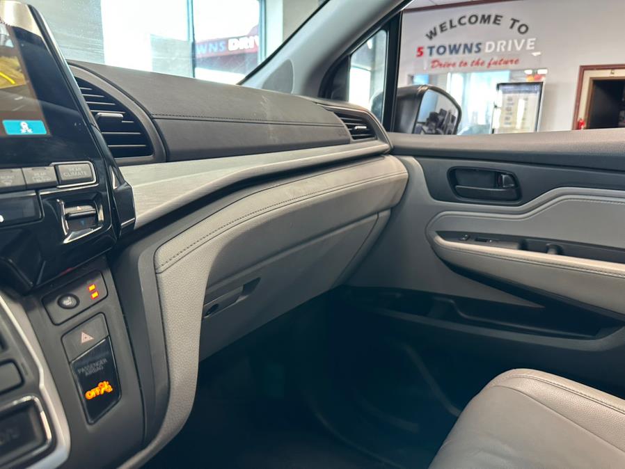 2019 Honda Odyssey EX-L w/Navi/RES Auto photo