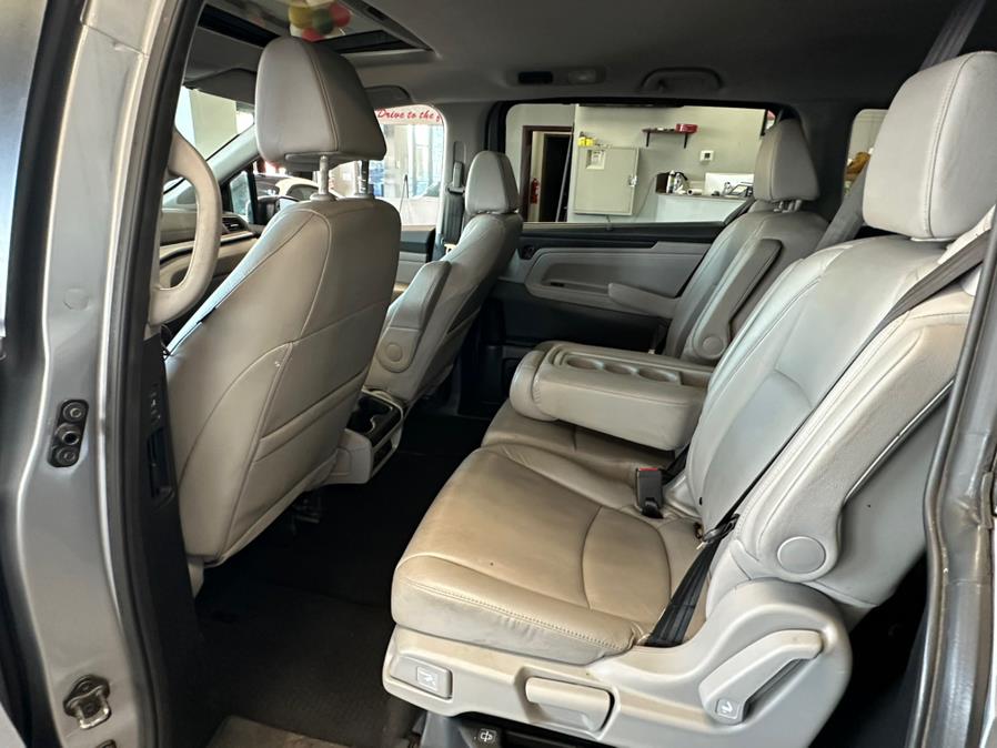 2019 Honda Odyssey EX-L w/Navi/RES Auto photo