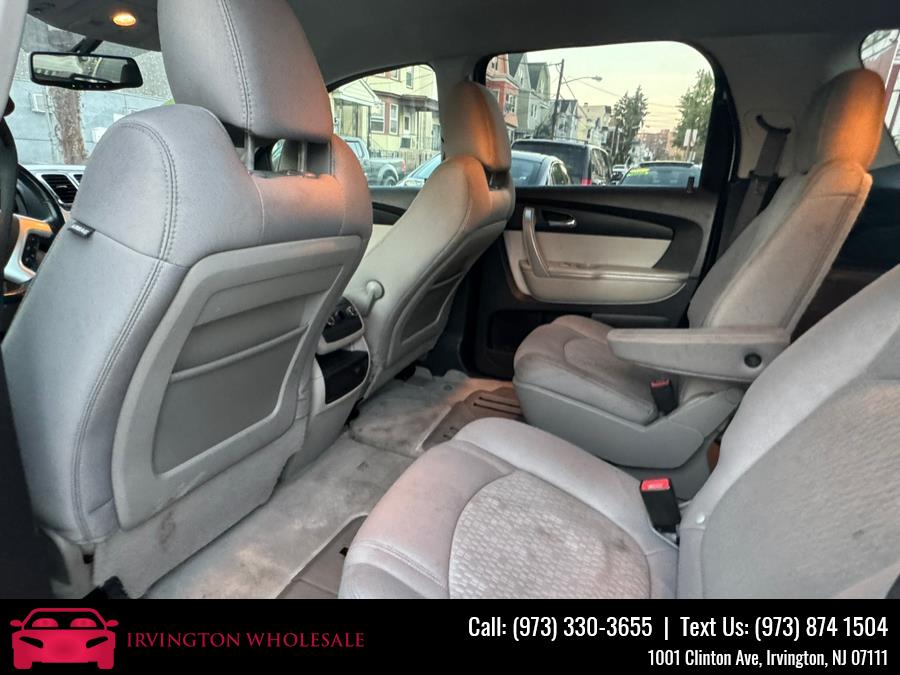 2012 GMC Acadia SLE photo