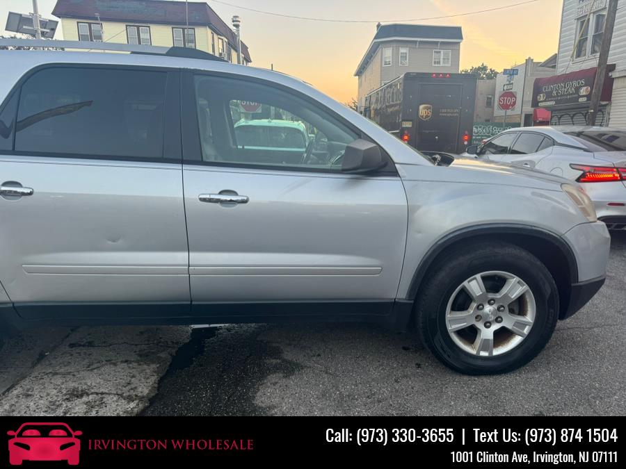 2012 GMC Acadia SLE photo