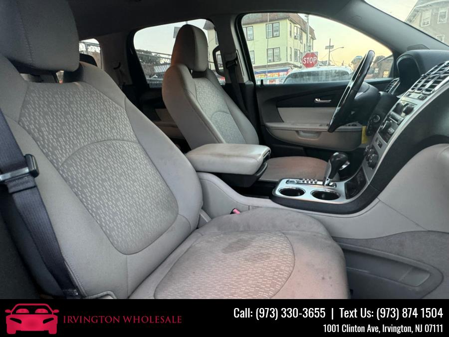 2012 GMC Acadia SLE photo