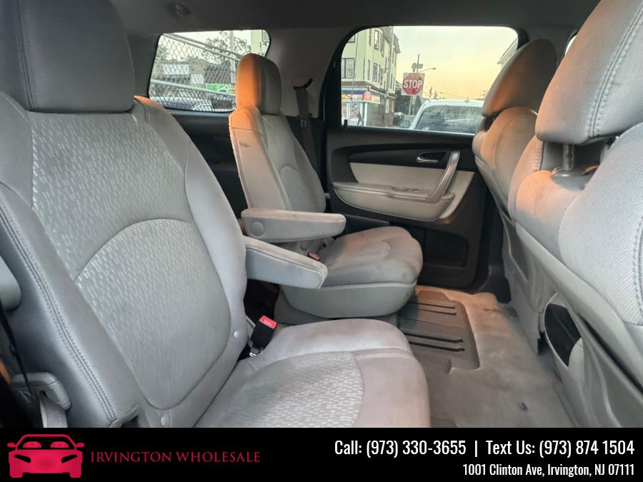 2012 GMC Acadia SLE photo