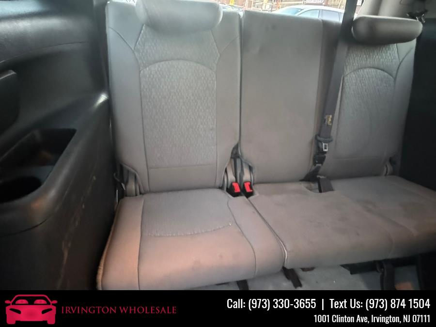 2012 GMC Acadia SLE photo