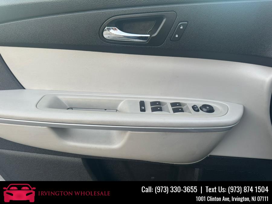 2012 GMC Acadia SLE photo