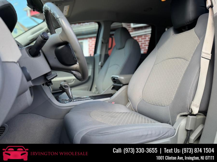 2011 Chevrolet Traverse LS photo