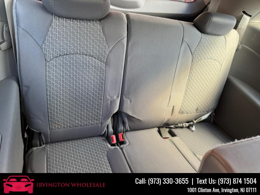 2011 Chevrolet Traverse LS photo