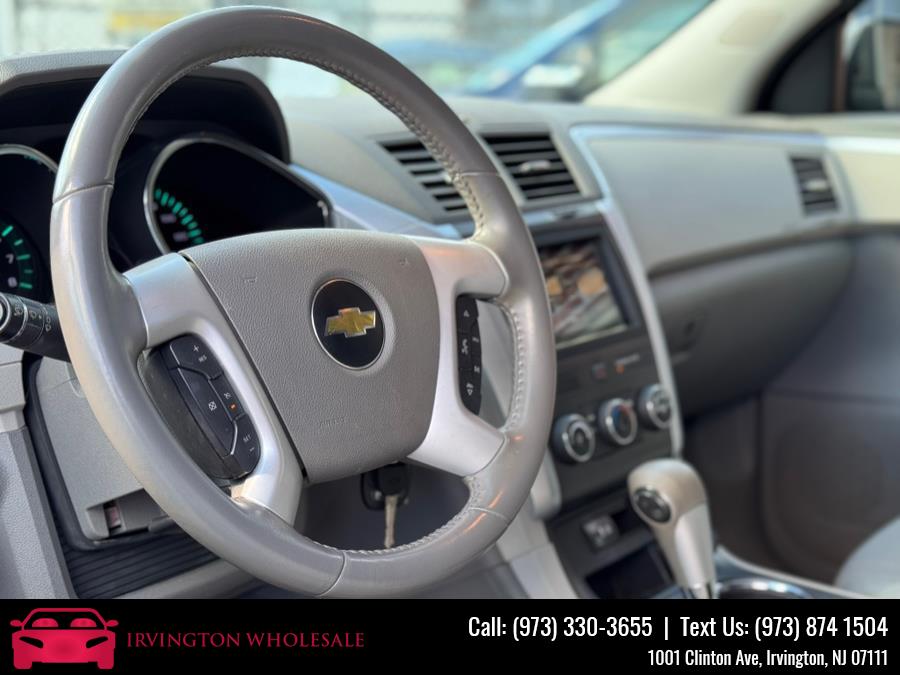 2011 Chevrolet Traverse LS photo
