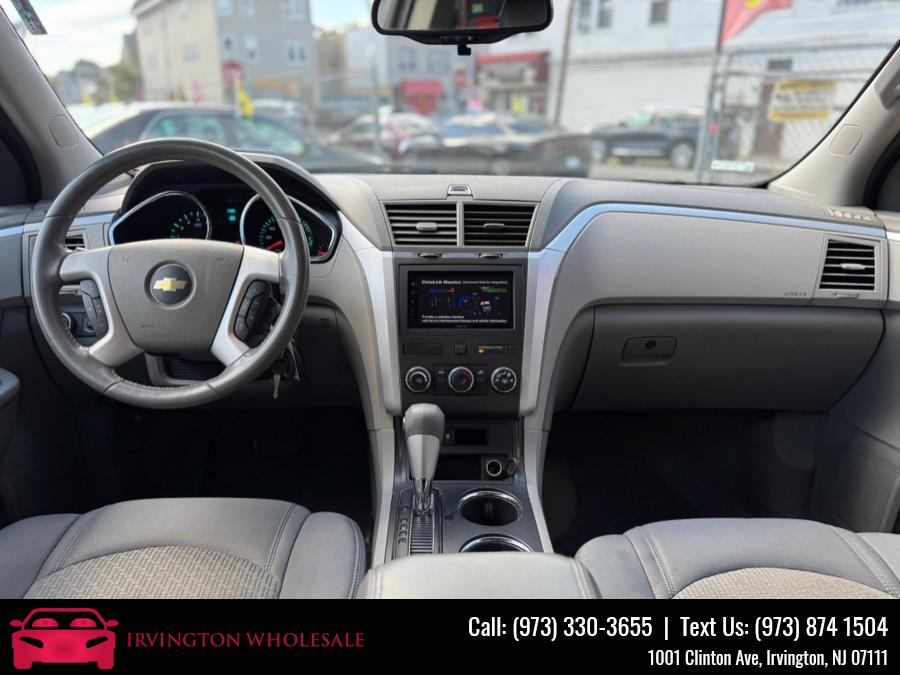 2011 Chevrolet Traverse LS photo