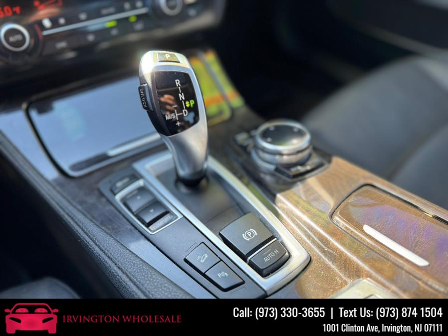 2015 BMW 5-Series 4dr Sdn 528i xDrive AWD photo
