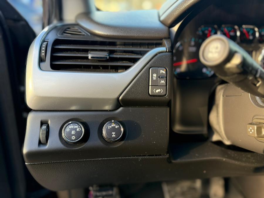 2018 Chevrolet Tahoe 4WD 4dr LT photo