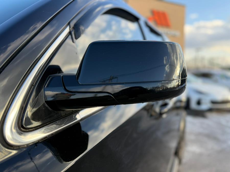 2018 Chevrolet Tahoe 4WD 4dr LT photo