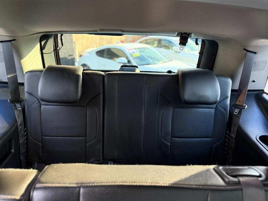 2018 Chevrolet Tahoe 4WD 4dr LT photo