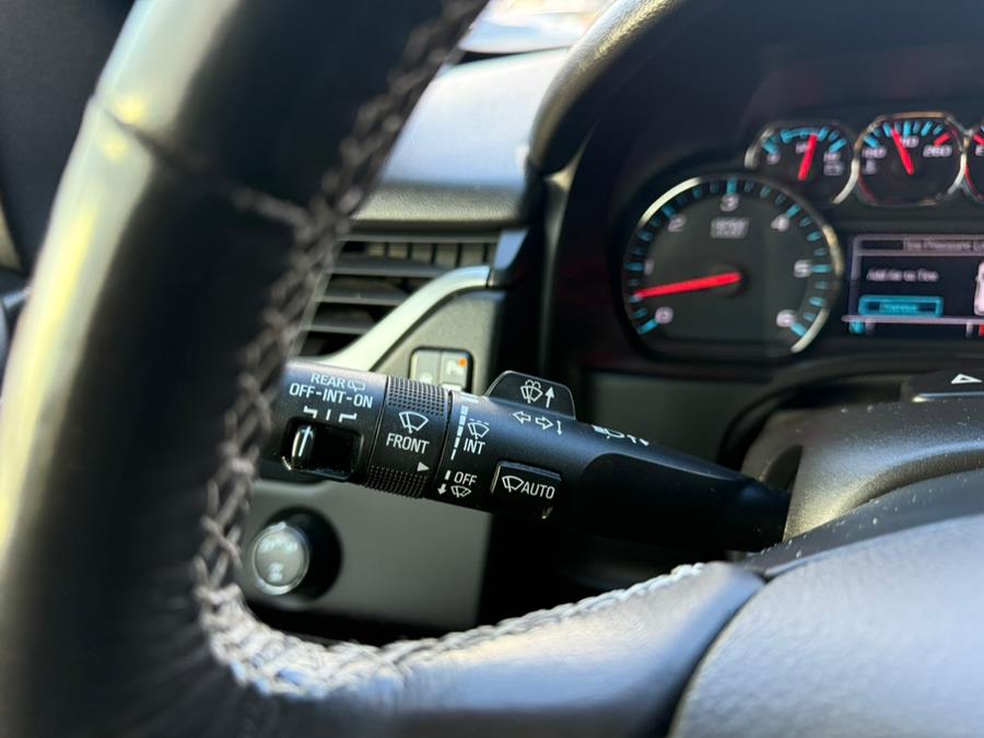 2018 Chevrolet Tahoe 4WD 4dr LT photo