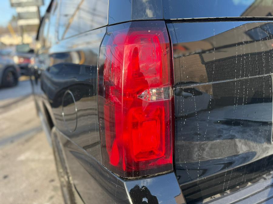 2018 Chevrolet Tahoe 4WD 4dr LT photo