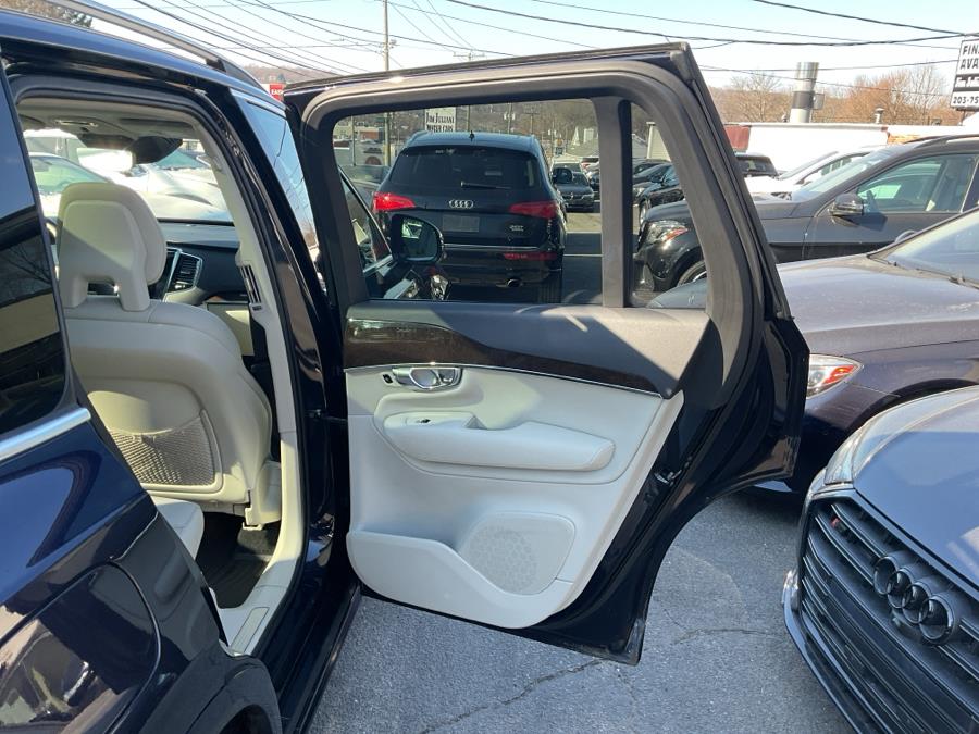 2016 Volvo XC90 AWD 4dr T6 Momentum photo
