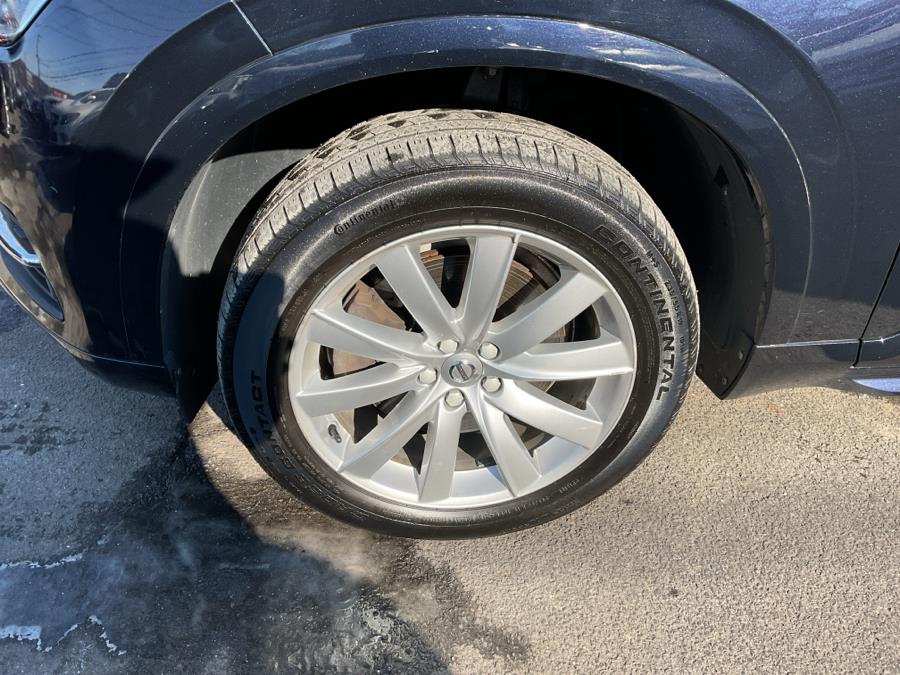 2016 Volvo XC90 AWD 4dr T6 Momentum photo
