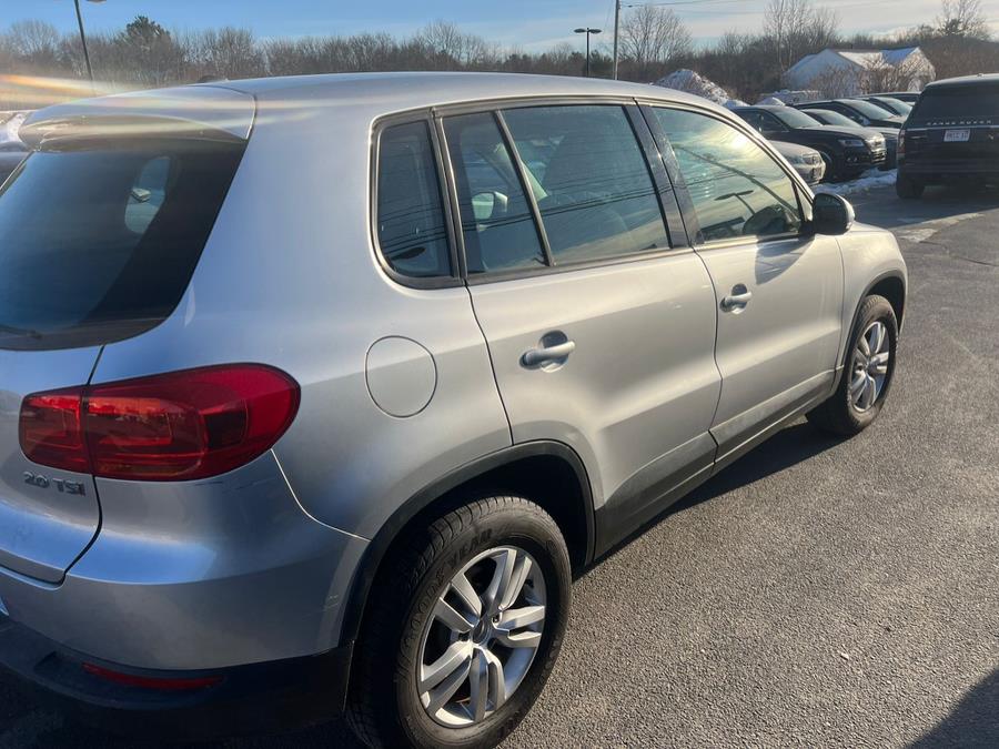 2014 Volkswagen Tiguan S photo