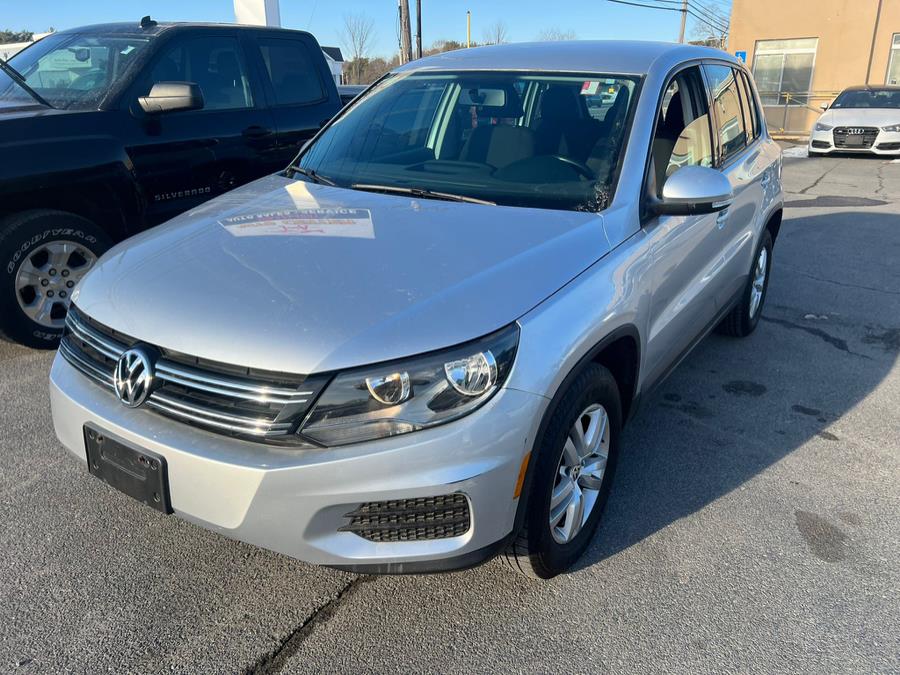 2014 Volkswagen Tiguan S photo