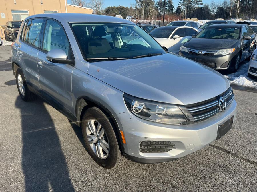 2014 Volkswagen Tiguan S photo
