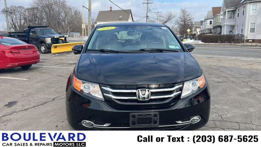 2015 Honda Odyssey Touring Minivan 4D photo