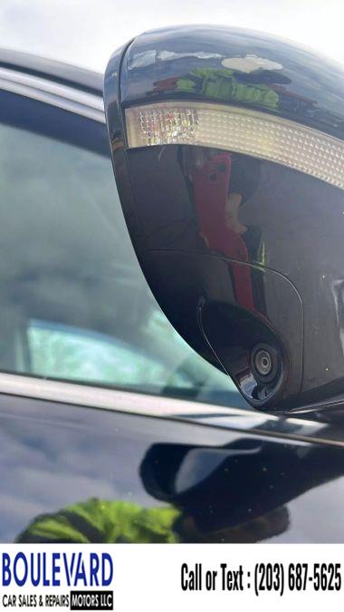 2015 Honda Odyssey Touring Minivan 4D photo