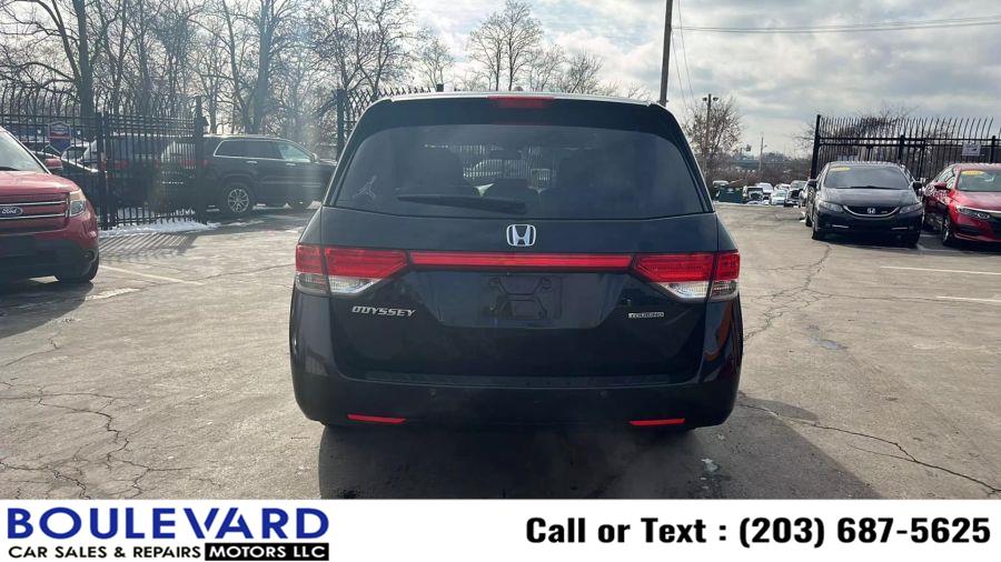 2015 Honda Odyssey Touring Minivan 4D photo