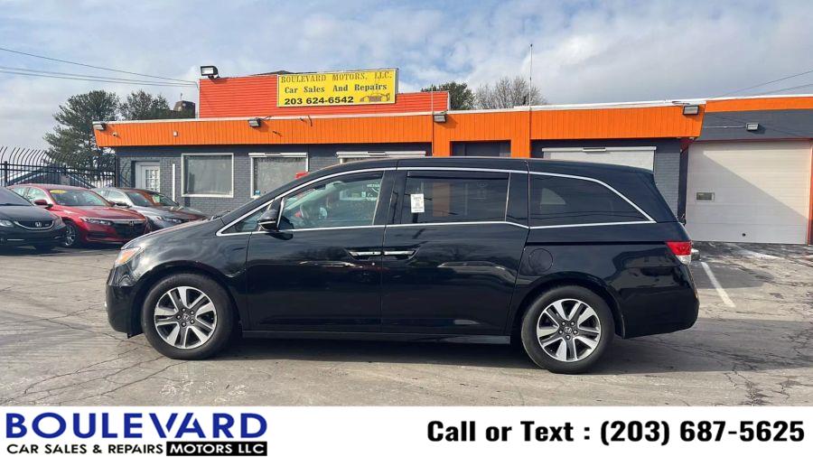 2015 Honda Odyssey Touring Minivan 4D photo
