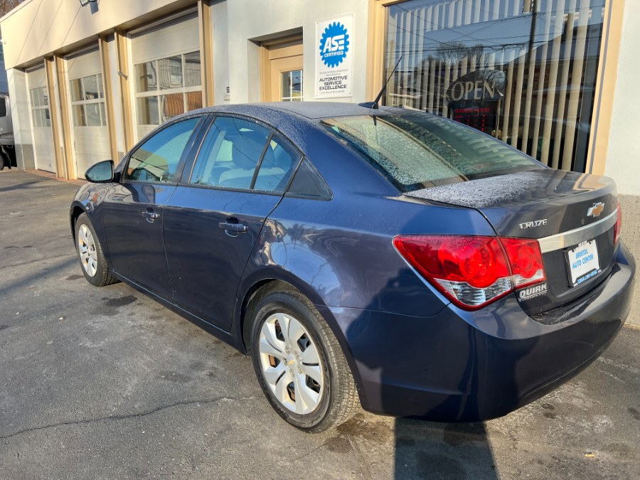 2014 Chevrolet Cruze LS Auto photo