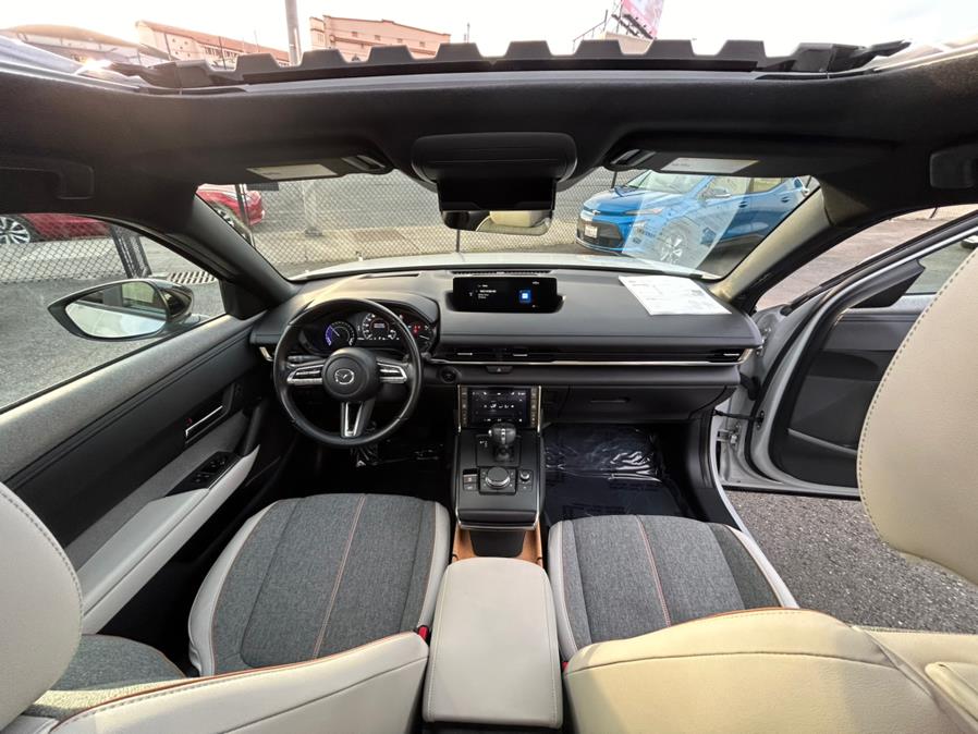 2022 Mazda MX-30 EV FWD photo