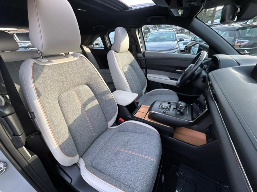 2022 Mazda MX-30 EV FWD photo
