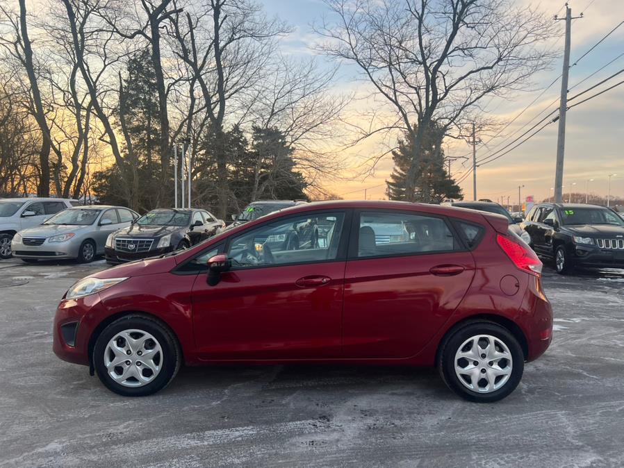 2013 Ford Fiesta SE photo