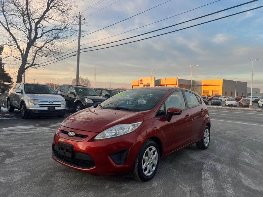 2013 Ford Fiesta SE photo