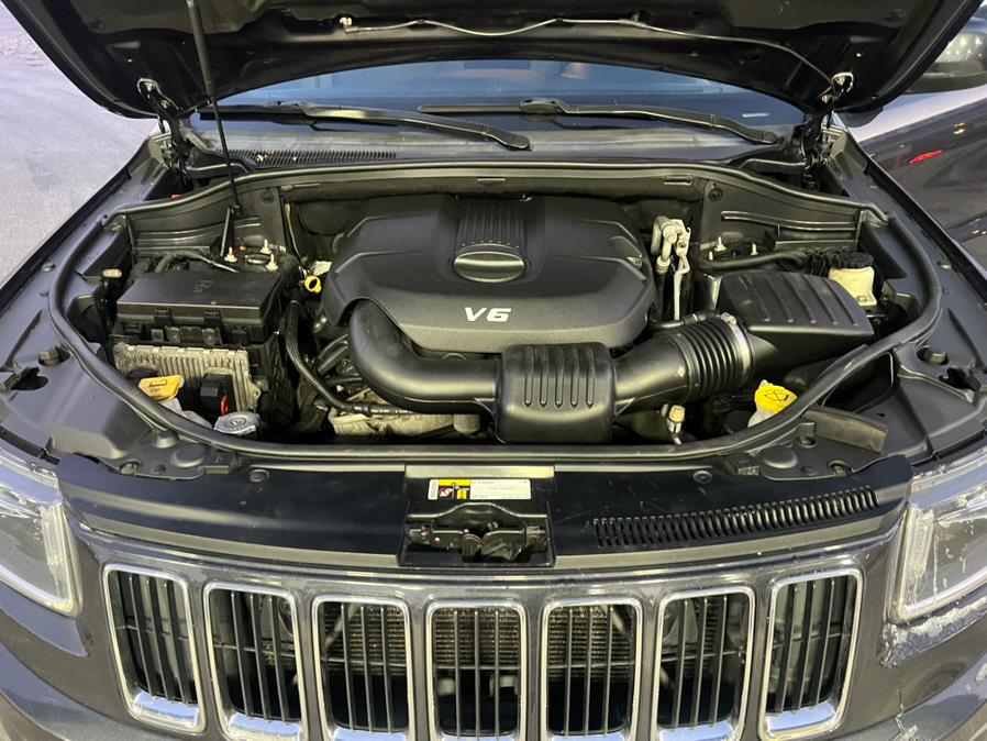 2015 Jeep Grand Cherokee 4WD 4dr Laredo photo