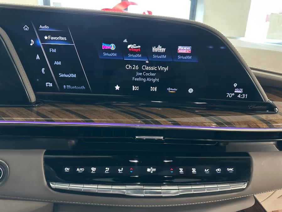 2023 Cadillac Escalade 4WD 4dr Sport Platinum photo