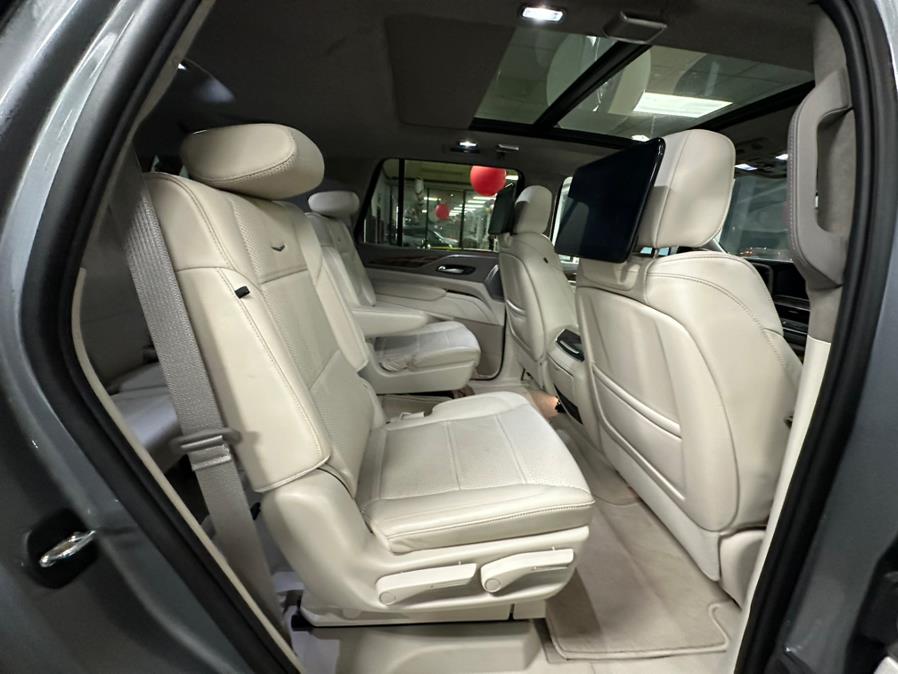 2023 Cadillac Escalade 4WD 4dr Sport Platinum photo