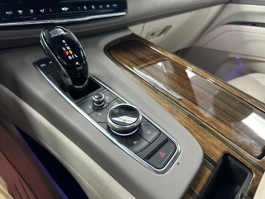 2023 Cadillac Escalade 4WD 4dr Sport Platinum photo