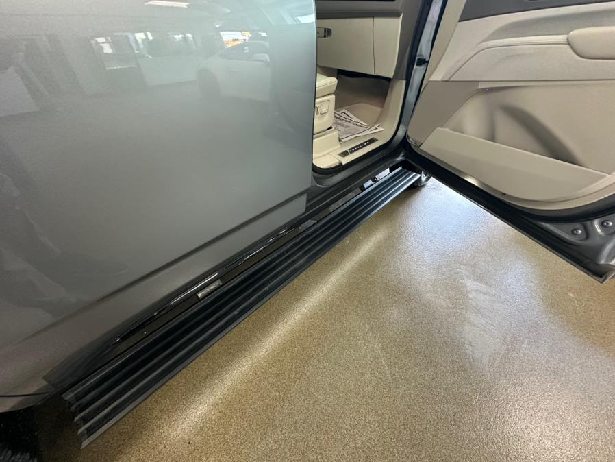 2023 Cadillac Escalade 4WD 4dr Sport Platinum photo