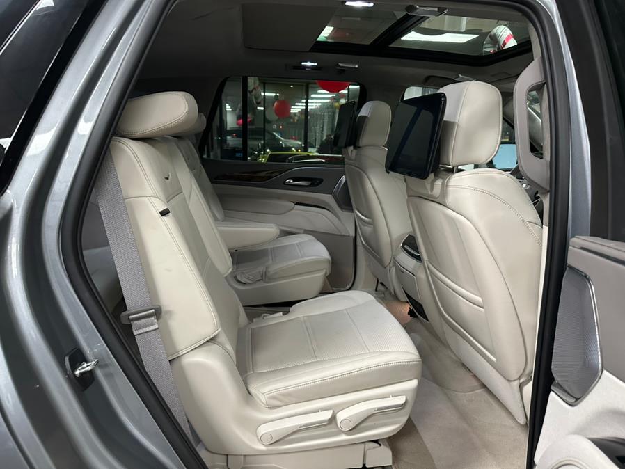 2023 Cadillac Escalade 4WD 4dr Sport Platinum photo