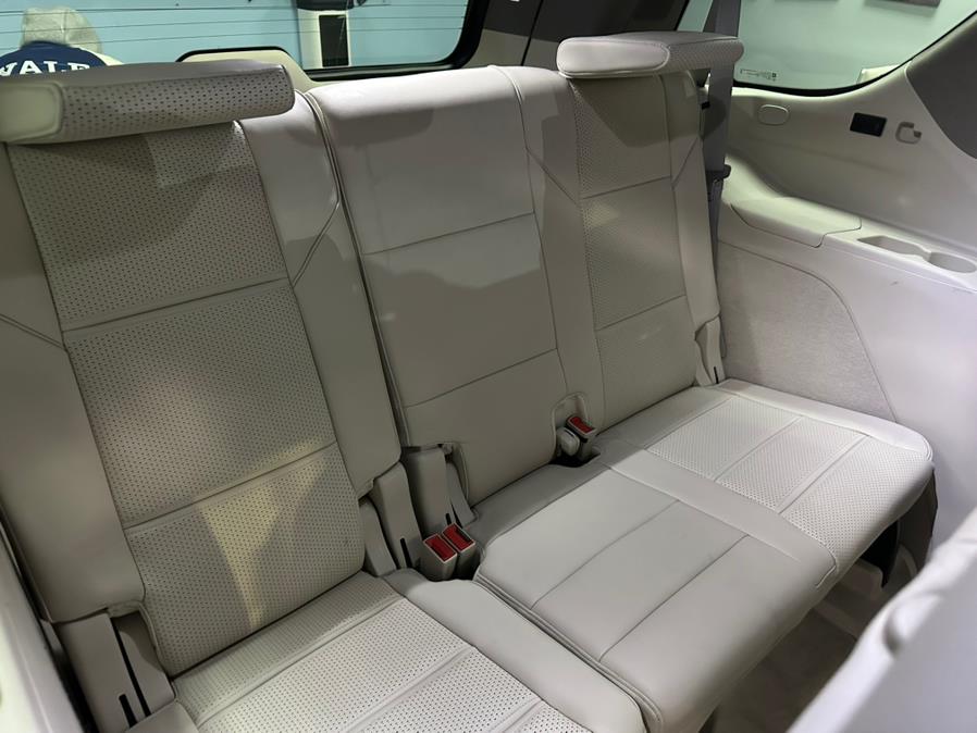 2023 Cadillac Escalade 4WD 4dr Sport Platinum photo