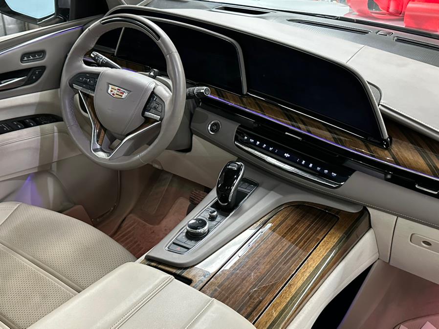 2023 Cadillac Escalade 4WD 4dr Sport Platinum photo