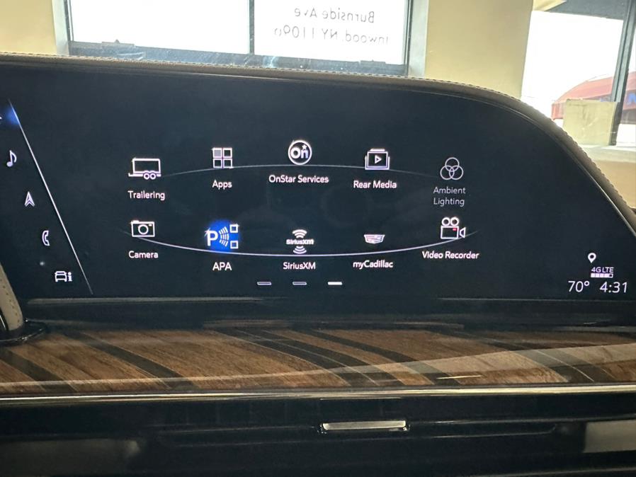 2023 Cadillac Escalade 4WD 4dr Sport Platinum photo