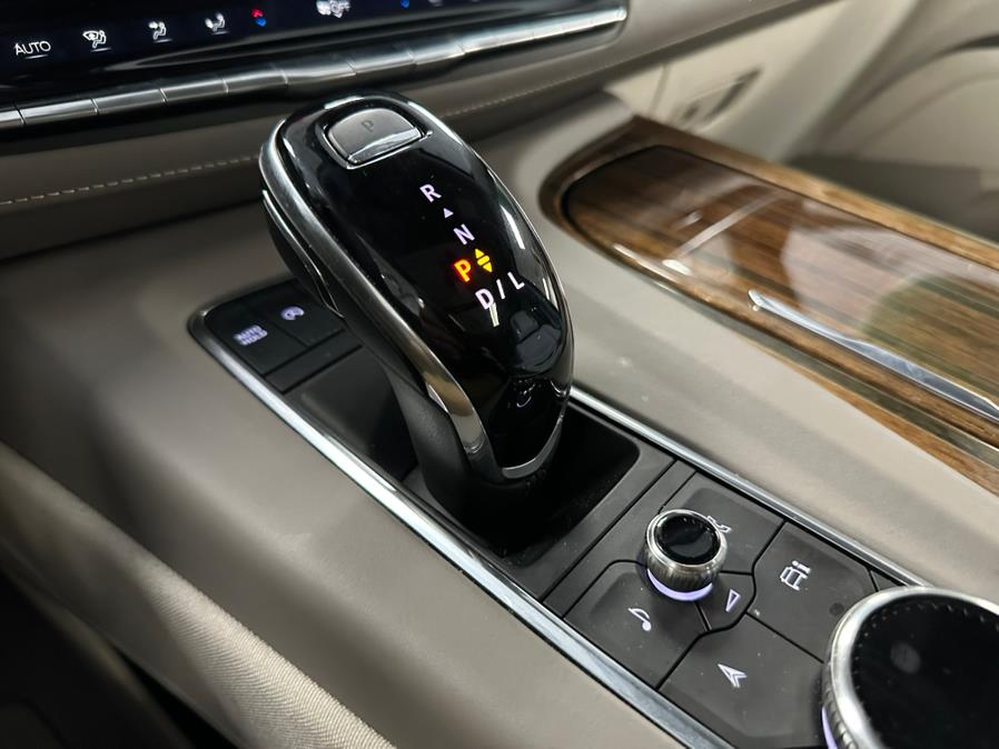 2023 Cadillac Escalade 4WD 4dr Sport Platinum photo
