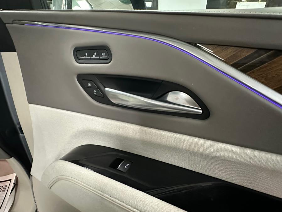 2023 Cadillac Escalade 4WD 4dr Sport Platinum photo