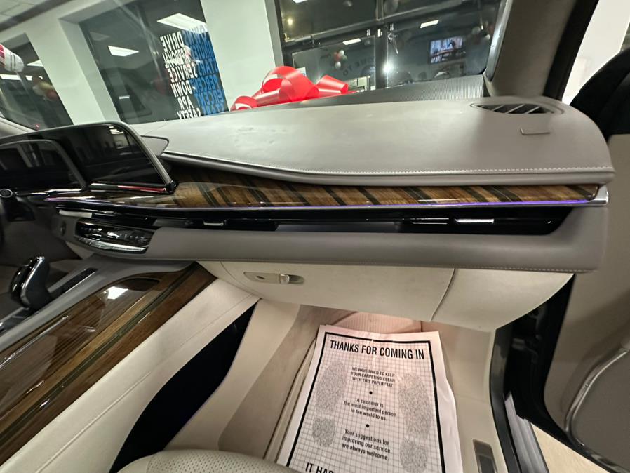 2023 Cadillac Escalade 4WD 4dr Sport Platinum photo