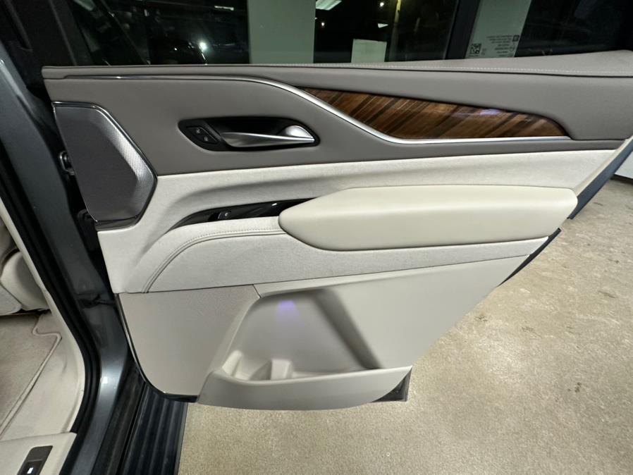 2023 Cadillac Escalade 4WD 4dr Sport Platinum photo