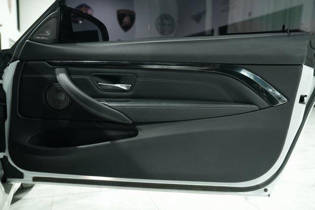 2019 BMW M4 Competition photo