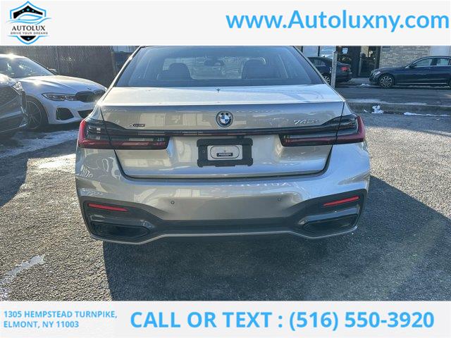 2022 BMW 7-Series 745e xDrive photo