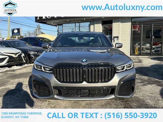 2022 BMW 7-Series 745e xDrive photo