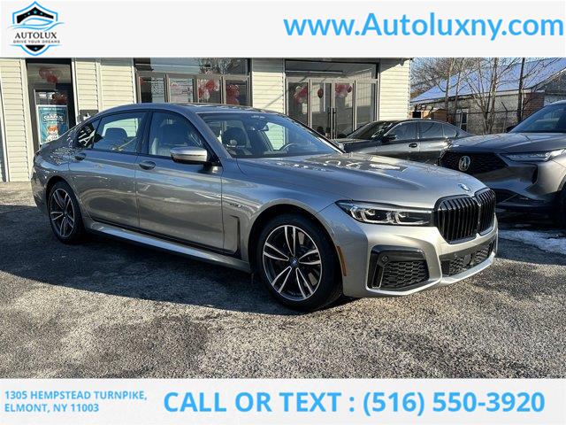 2022 BMW 7-Series 745e xDrive photo