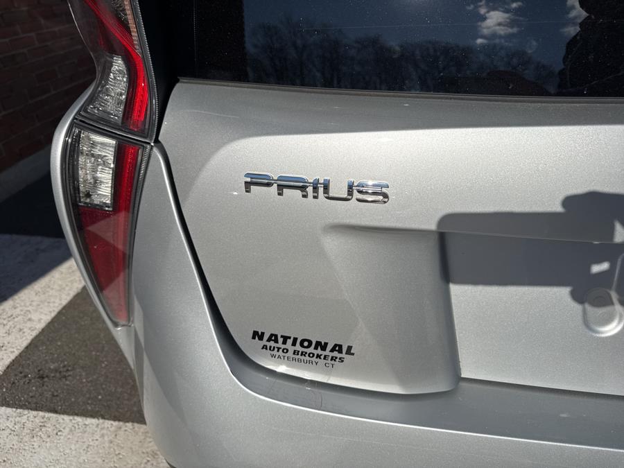 2016 Toyota Prius 5dr Hatchback Two photo